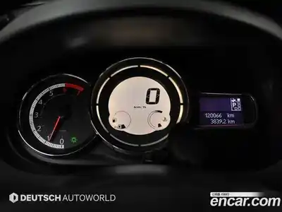 Renault SM3 2016 1.6 Автомат в Москве № 153092, миниатюра 8