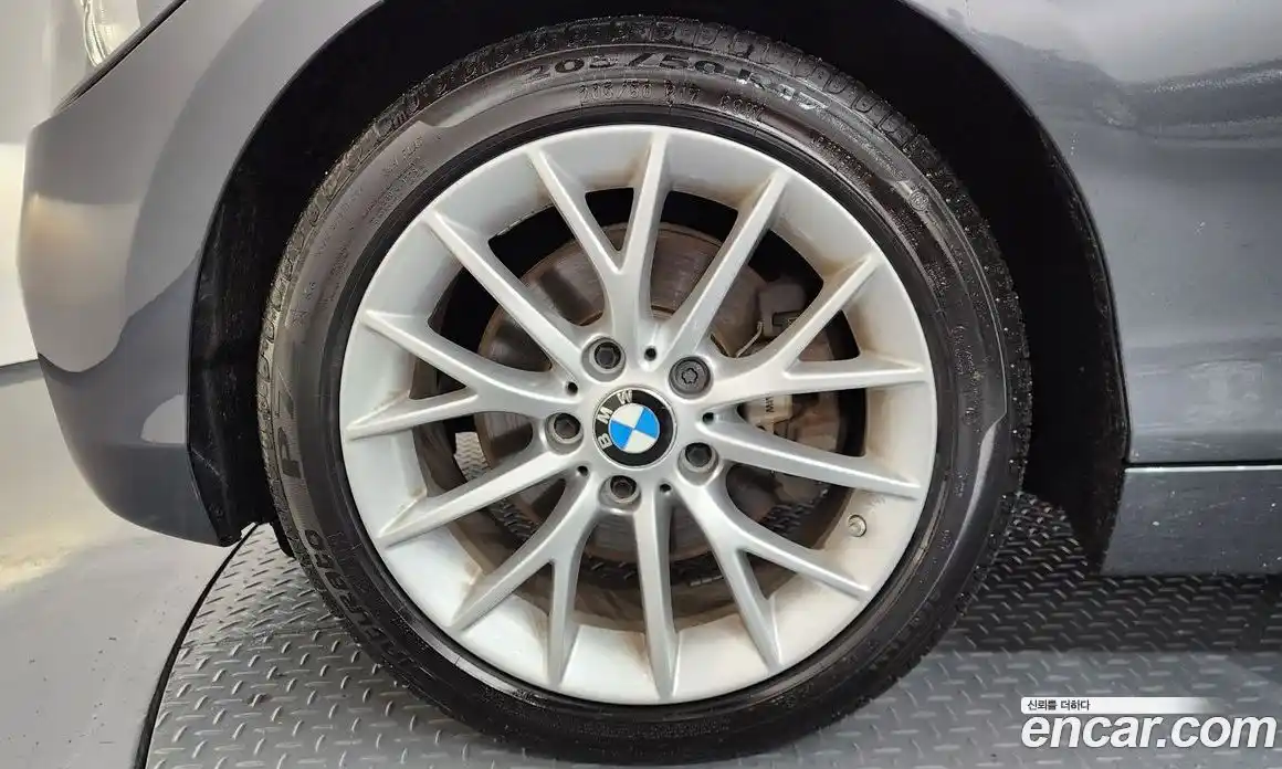 BMW 1-Series 2015 2.0 Автомат в Москве № 159288, фото 14