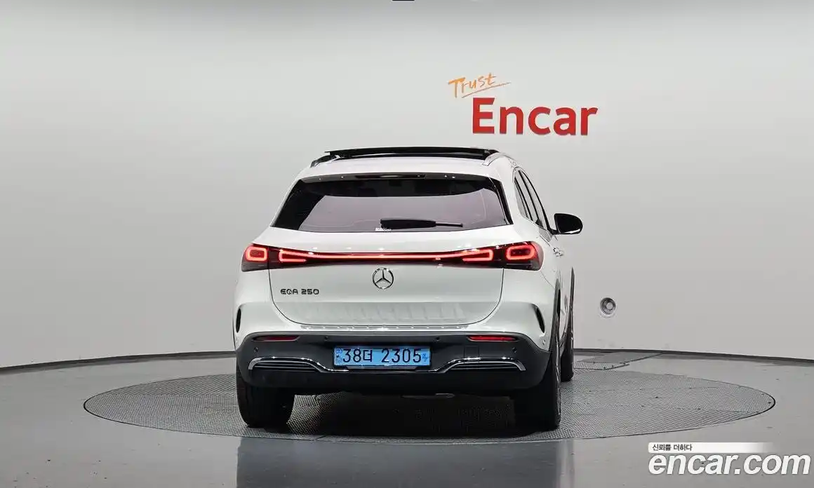 Mercedes-Benz EQA 2022 0.2 Автомат в Москве № 160563, фото 12