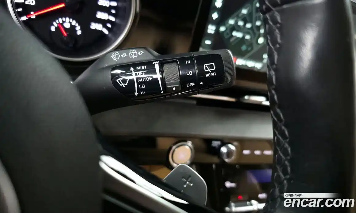 Kia Canival 2023 3.5 Автомат в Москве № 16217, фото 20