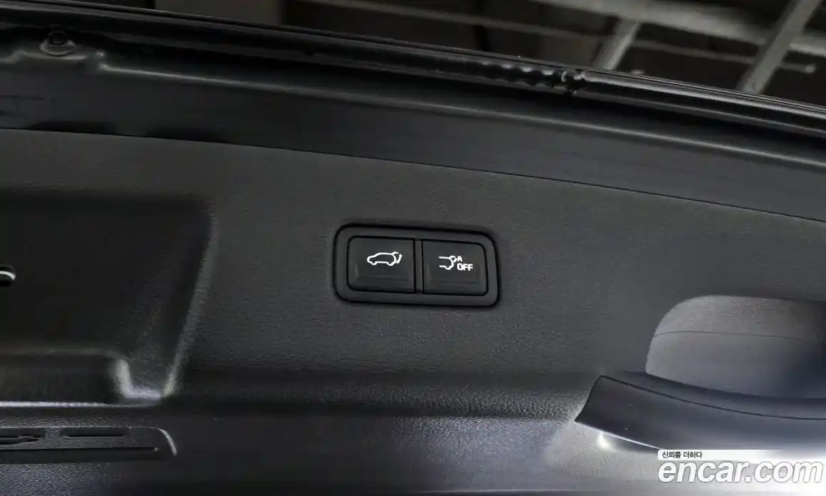 Kia Canival 2023 3.5 Автомат в Москве № 16217, фото 5