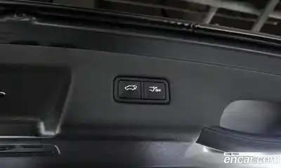 Kia Canival 2023 3.5 Автомат в Москве № 16217, миниатюра 5