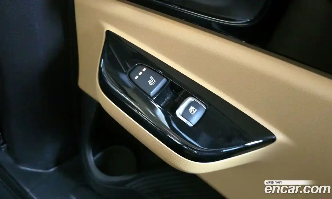 Kia Canival 2023 3.5 Автомат в Москве № 16217, фото 9