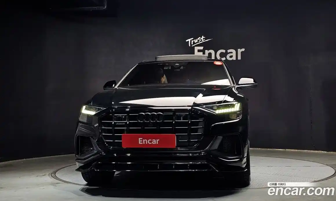 Audi Q8 2022 3.0 Автомат в Москве № 162629, фото 1