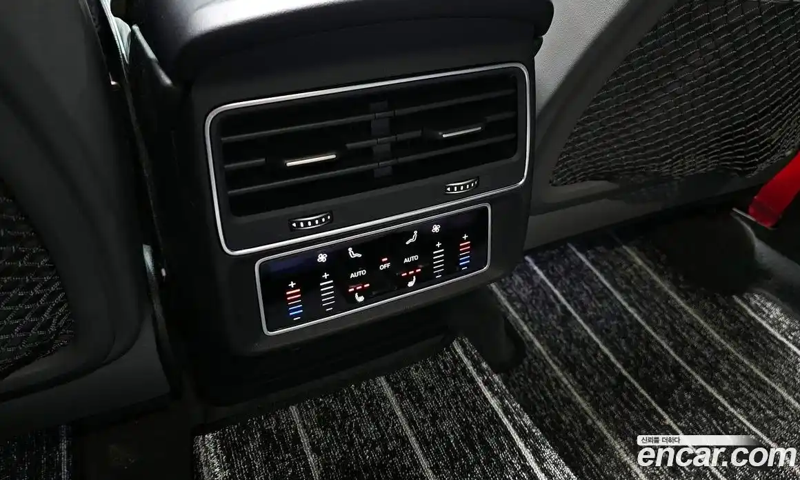 Audi Q8 2022 3.0 Автомат в Москве № 162629, фото 15