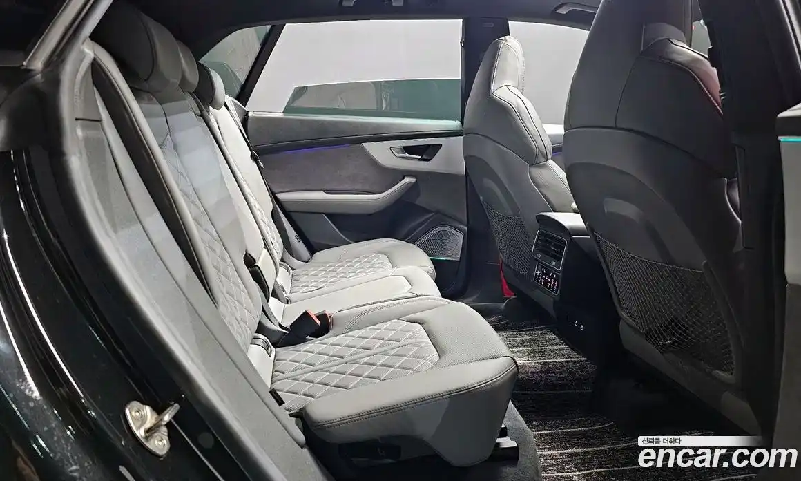 Audi Q8 2022 3.0 Автомат в Москве № 162629, фото 5