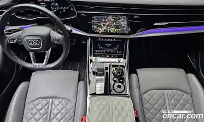 Audi Q8 2022 3.0 Автомат в Москве № 162629, миниатюра 6