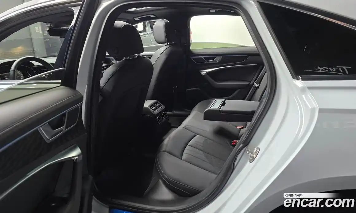 Audi A6 2021 2.0 Автомат в Москве № 162631, фото 20