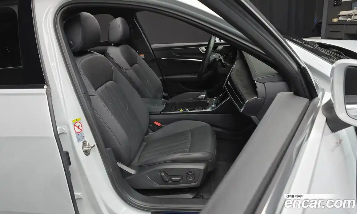 Audi A6 2021 2.0 Автомат в Москве № 162631, фото 4