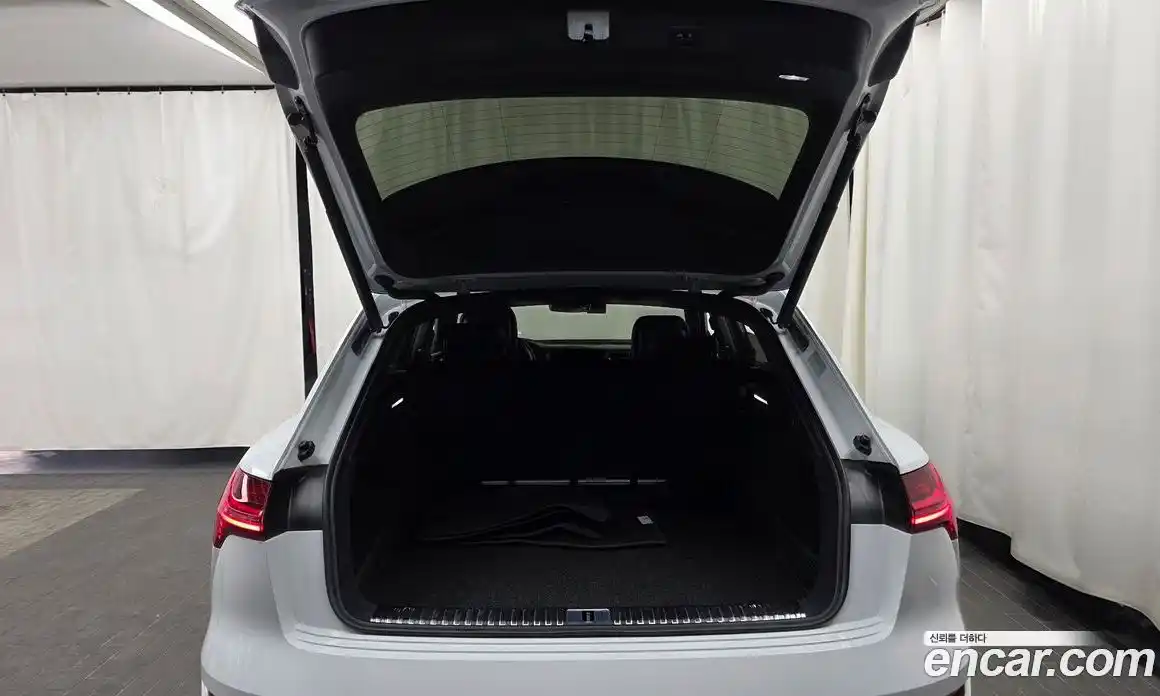 Audi e-tron 2021 0.2 Автомат в Москве № 163039, фото 7