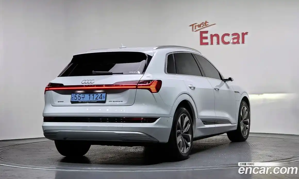 Audi e-tron 2021 0.2 Автомат в Москве № 163039, фото 8