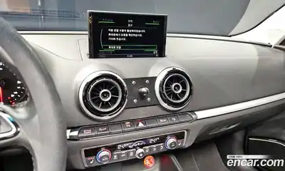 Audi A3 2015 2.0 Автомат в Москве № 163663, миниатюра 2