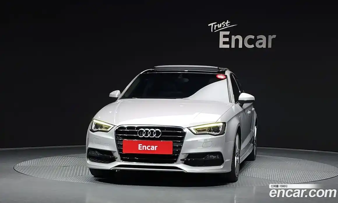 Audi A3 2015 2.0 Автомат в Москве № 163663, фото 3