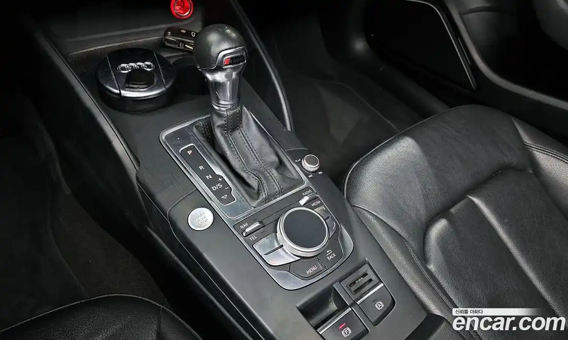 Audi A3 2015 2.0 Автомат в Москве № 163663, фото 5