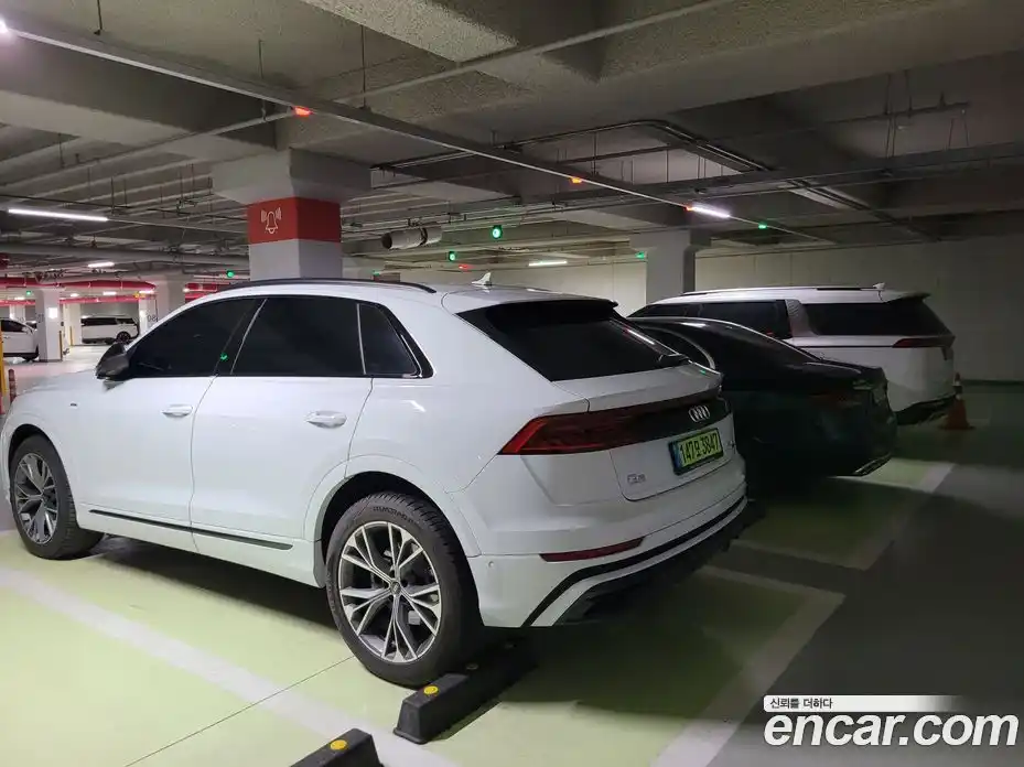 Audi Q8 2022 3.0 Автомат в Москве № 163982, фото 4