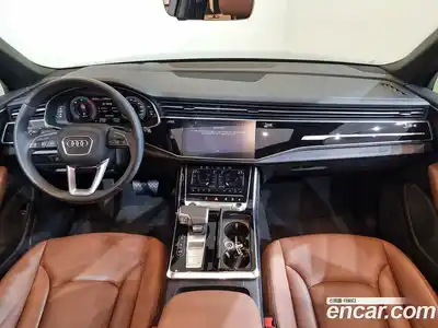 Audi Q7 2023 3.0 Автомат в Москве № 164008, миниатюра 7