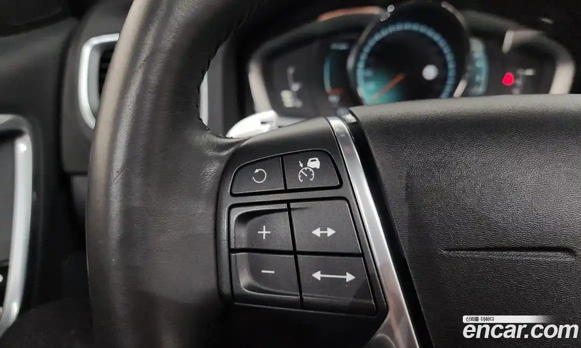 Volvo V60 2016 2.5 Автомат в Москве № 164693, фото 19