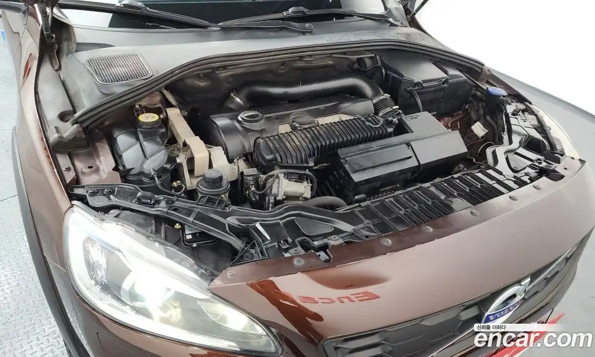 Volvo V60 2016 2.5 Автомат в Москве № 164693, фото 10