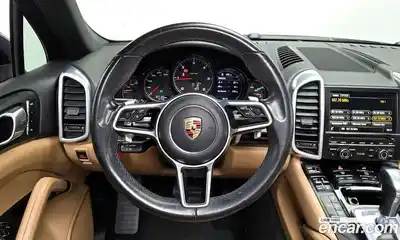 Porsche Cayenne, 2016