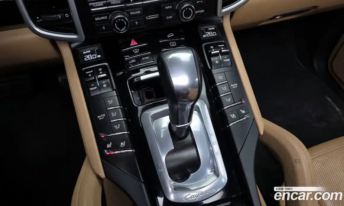 Porsche Cayenne 2016 3.0 Автомат в Москве № 165546, фото 17