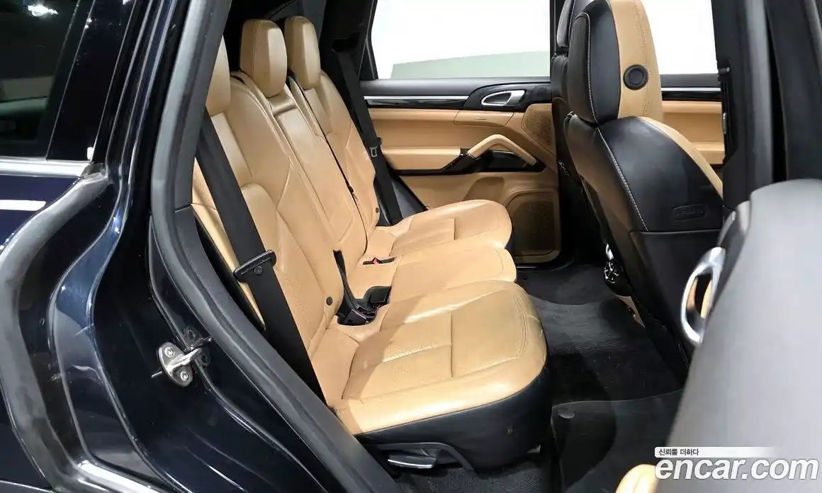 Porsche Cayenne 2016 3.0 Автомат в Москве № 165546, фото 3