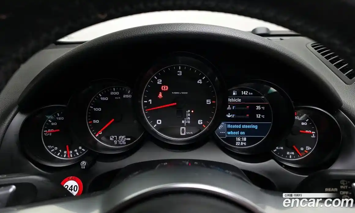 Porsche Cayenne 2016 3.0 Автомат в Москве № 165546, фото 8