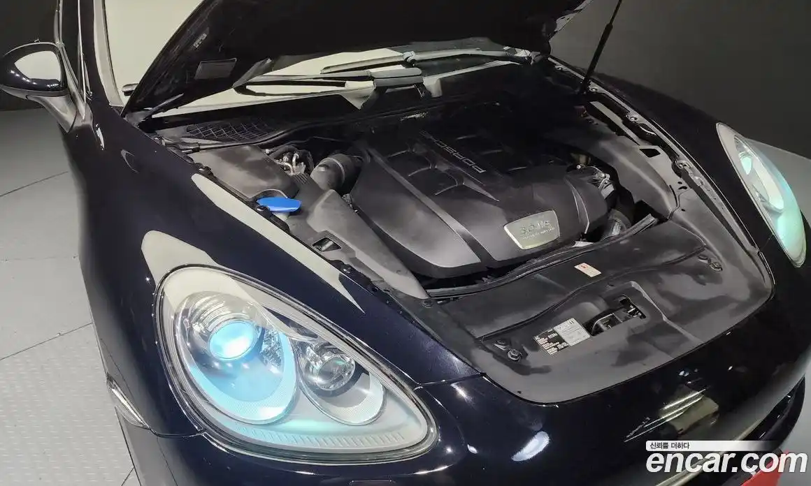 Porsche Cayenne 2014 3.0 Автомат в Москве № 165708, фото 18