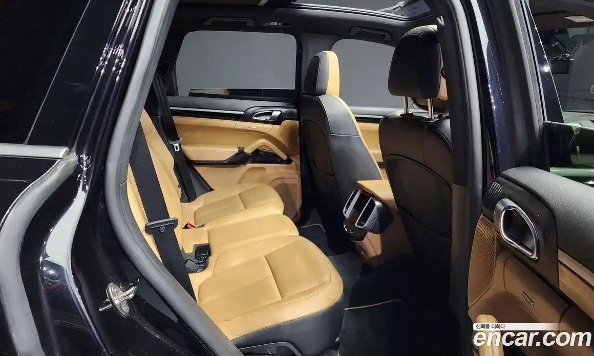 Porsche Cayenne 2014 3.0 Автомат в Москве № 165708, фото 8