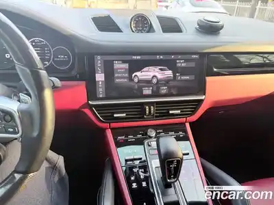 Porsche Cayenne 2020 3.0 Автомат в Москве № 165884, миниатюра 4