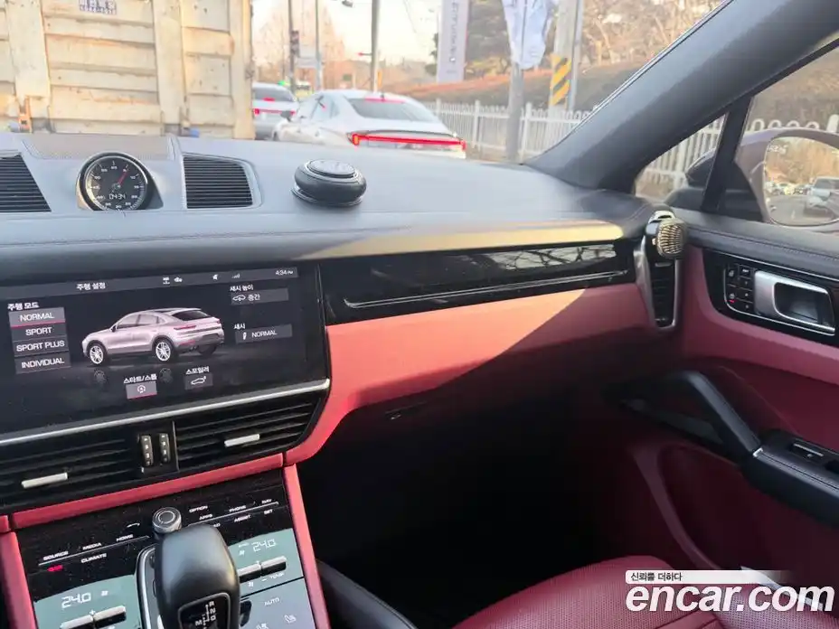 Porsche Cayenne 2020 3.0 Автомат в Москве № 165884, фото 9