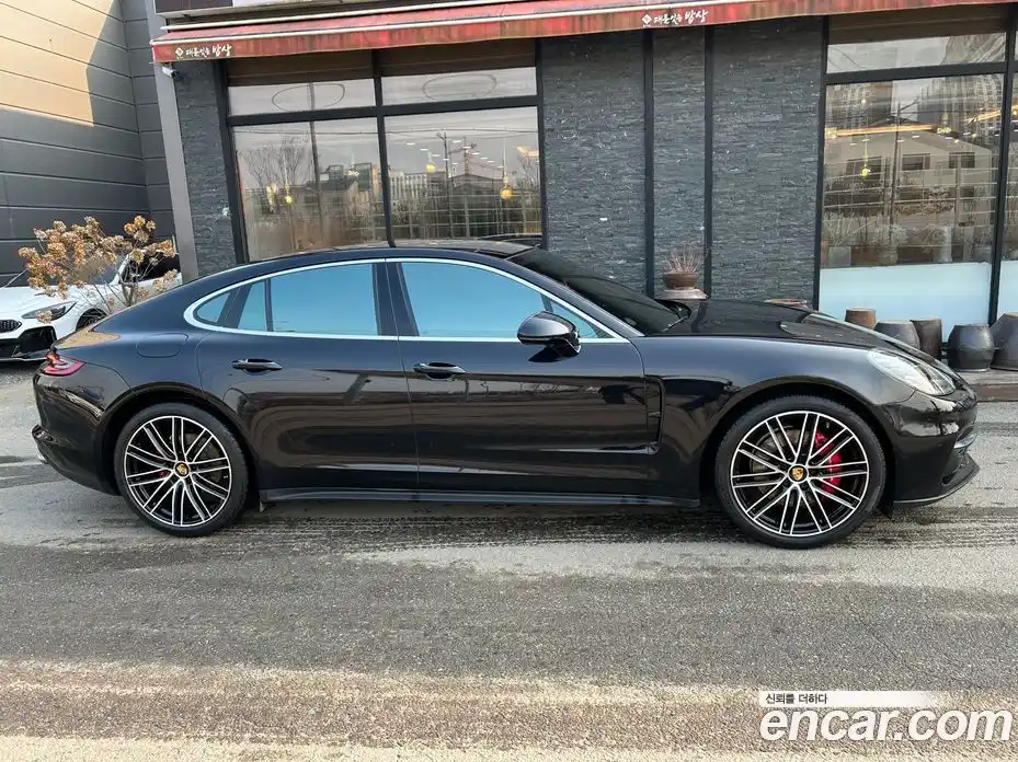 Porsche Panamera 2018 2.9 Автомат в Москве № 165920, фото 4