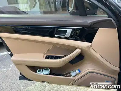 Porsche Panamera 2018 2.9 Автомат в Москве № 165920, миниатюра 9