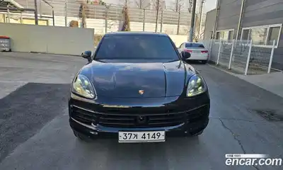 Porsche Cayenne 2019 3.0 Автомат в Москве № 165921, миниатюра 3