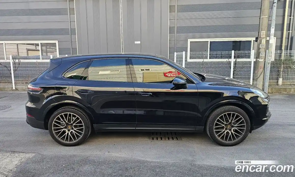 Porsche Cayenne 2019 3.0 Автомат в Москве № 165921, фото 4