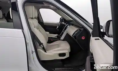 Land Rover Discovery 2018 3.0 Автомат в Москве № 166418, миниатюра 4