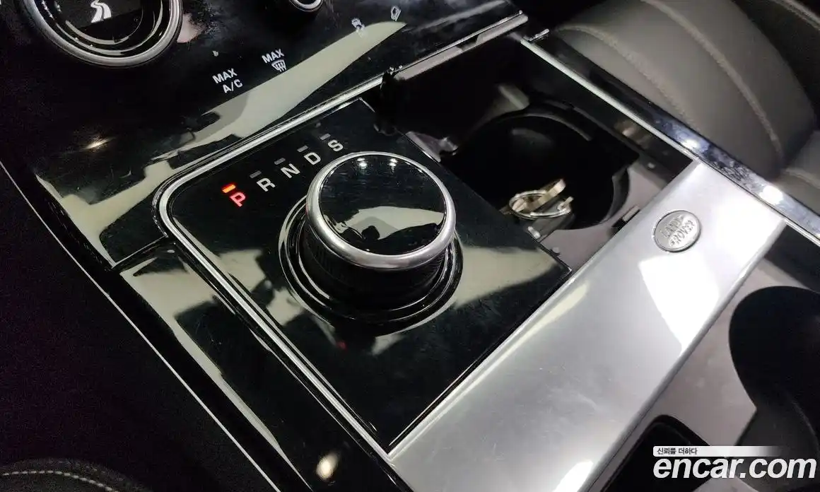 Land Rover Range-Rover Velar 2018 3.0 Автомат в Москве № 166452, фото 16