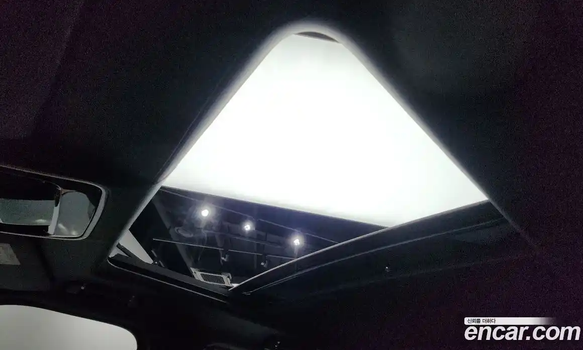 Land Rover Range-Rover 2015 4.4 Автомат в Москве № 166670, фото 13