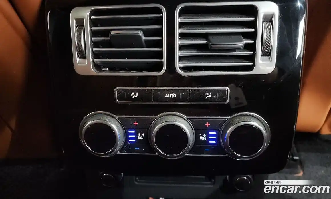 Land Rover Range-Rover 2015 4.4 Автомат в Москве № 166670, фото 16