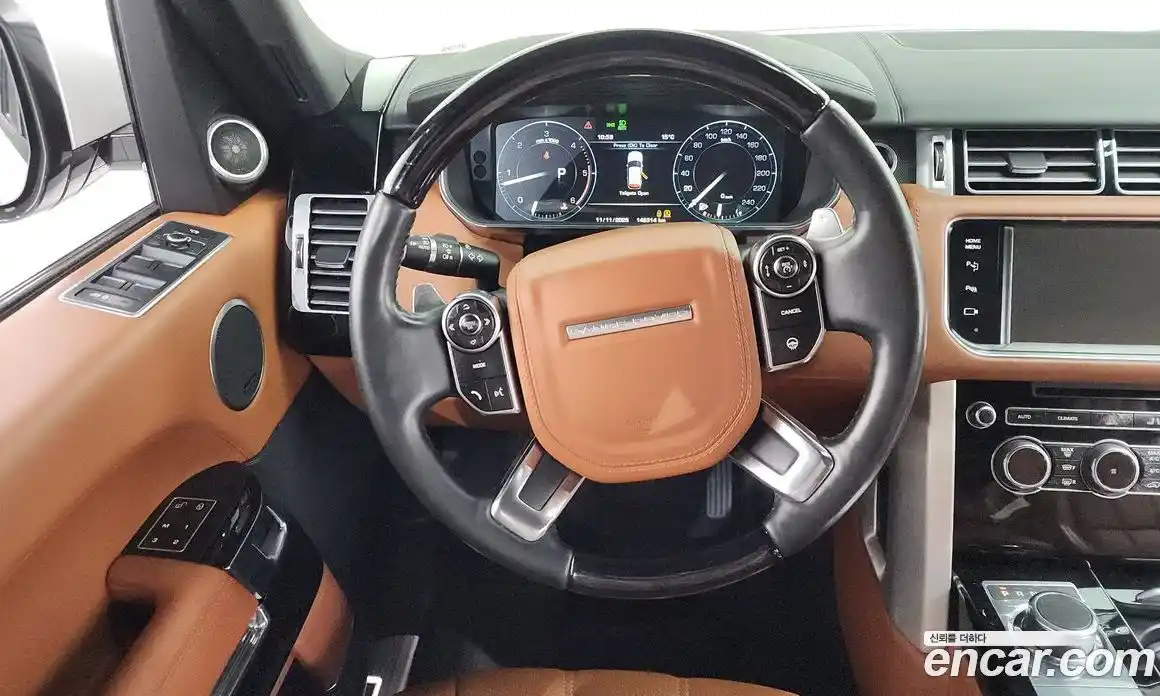 Land Rover Range-Rover 2015 4.4 Автомат в Москве № 166670, фото 5