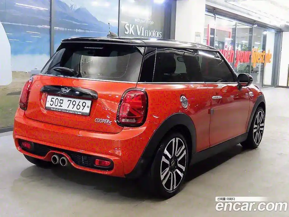Mini Cooper 2019 2.0 Автомат в Москве № 167463, фото 4
