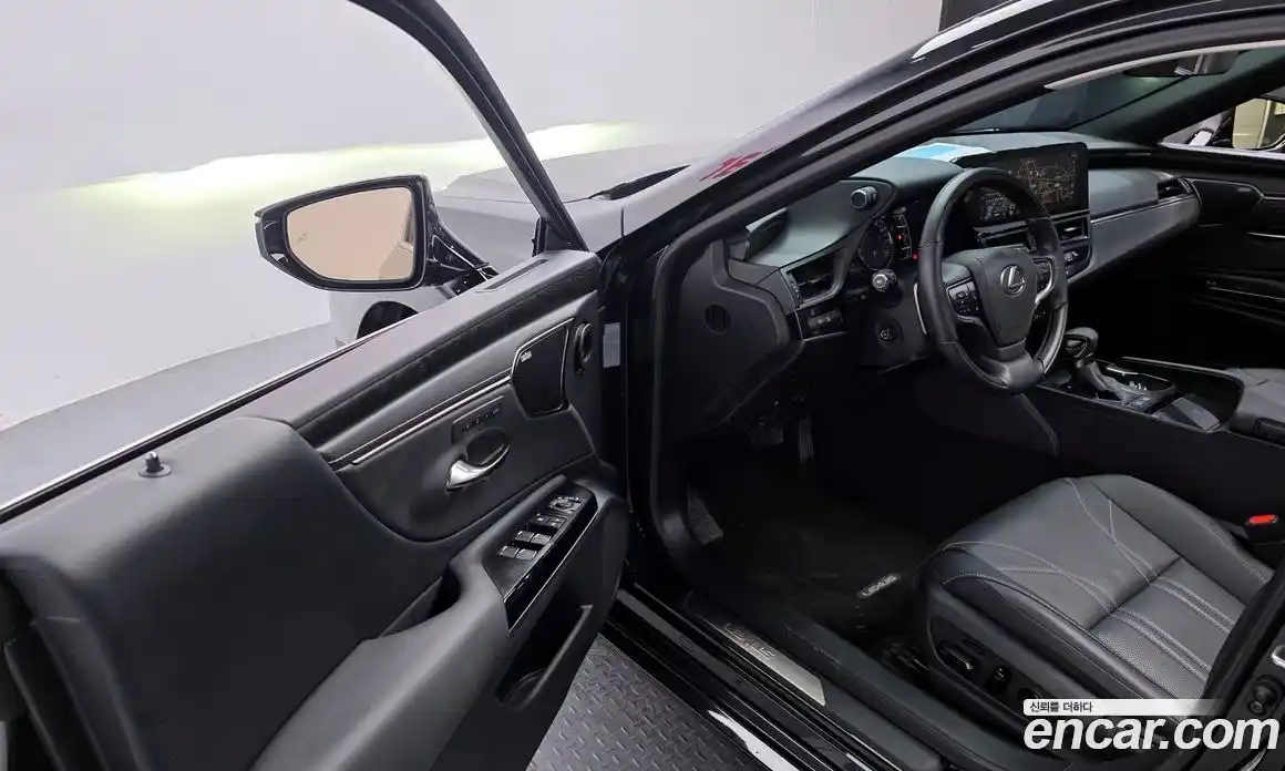 Lexus ES 2025 2.5 Автомат в Москве № 168003, фото 12