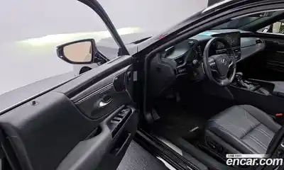 Lexus ES 2025 2.5 Автомат в Москве № 168003, миниатюра 12