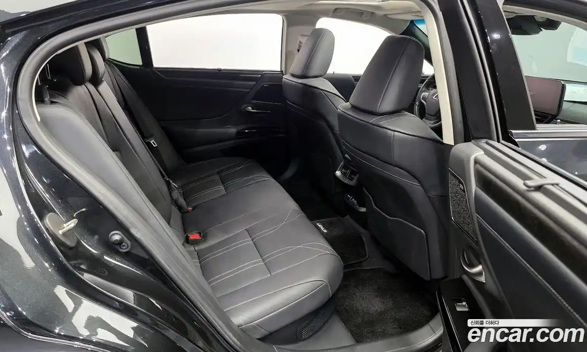 Lexus ES 2025 2.5 Автомат в Москве № 168003, фото 10