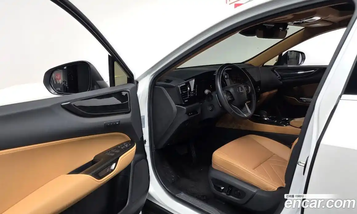 Lexus NX 2025 2.5 Автомат в Москве № 168071, фото 3