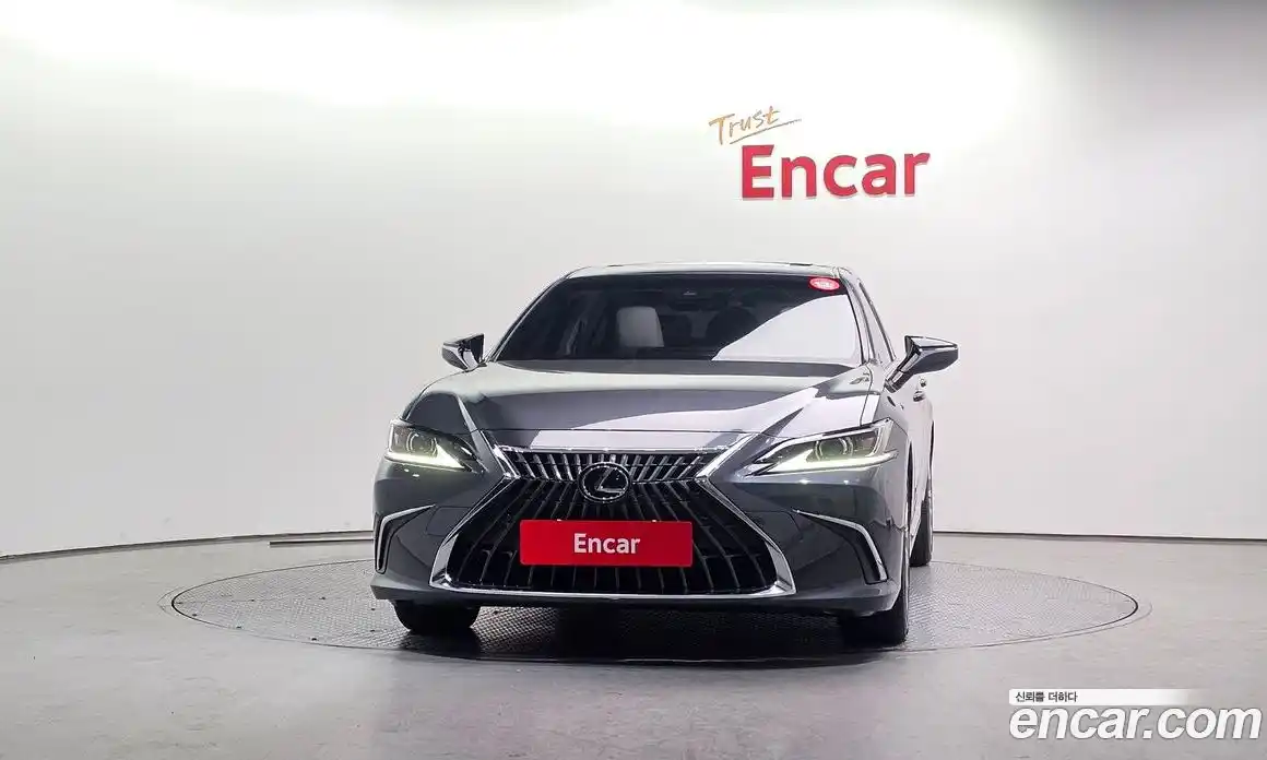 Lexus ES 2023 2.5 Автомат в Москве № 168086, фото 12