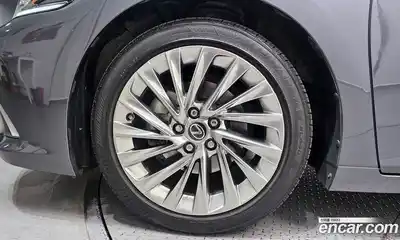 Lexus ES 2023 2.5 Автомат в Москве № 168086, миниатюра 7