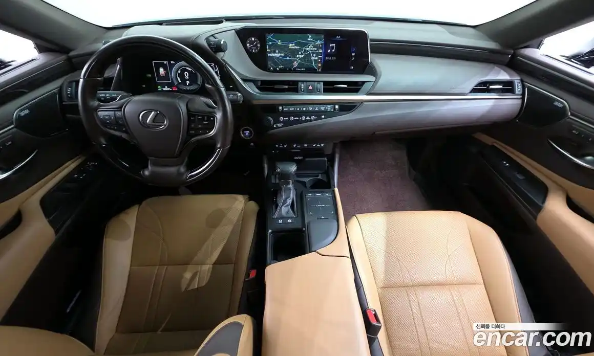 Lexus ES 2019 2.5 Автомат в Москве № 168266, фото 16
