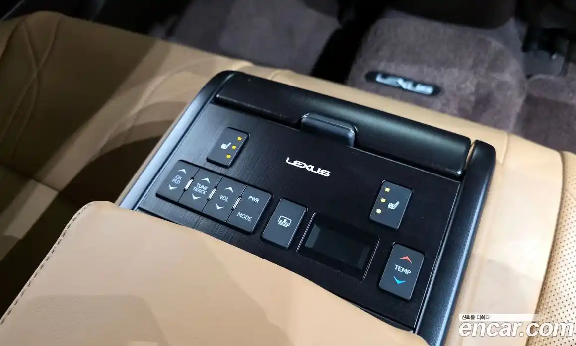 Lexus ES 2019 2.5 Автомат в Москве № 168266, фото 19