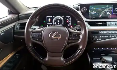 Lexus ES 2019 2.5 Автомат в Москве № 168266, миниатюра 6