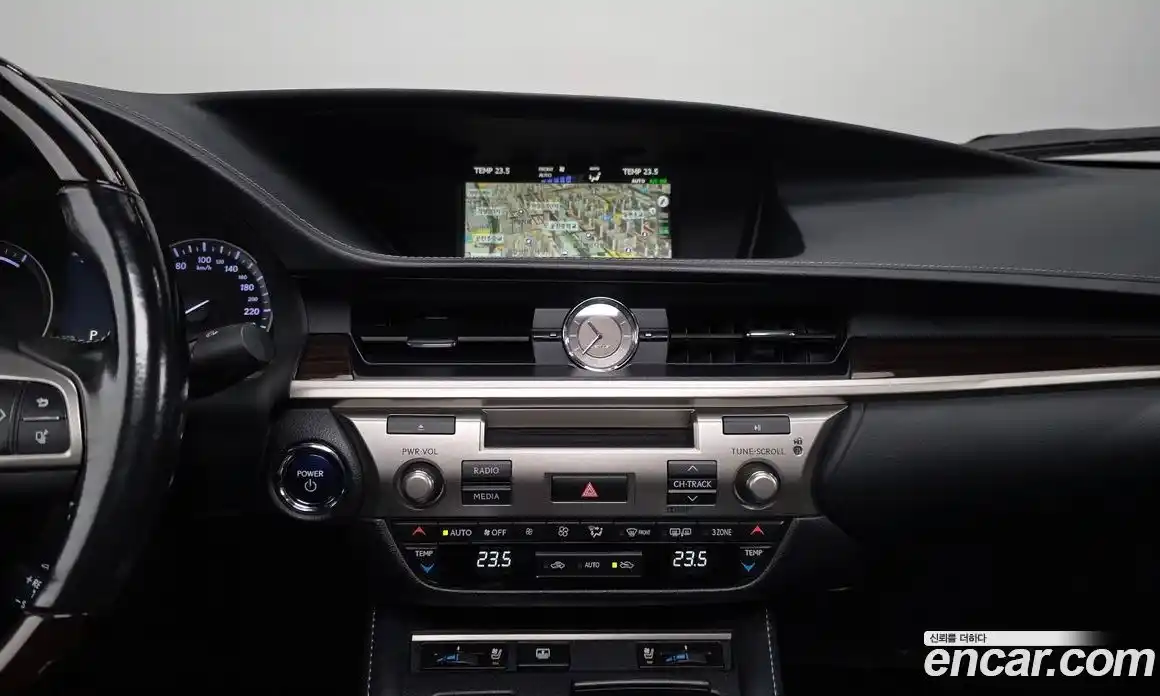 Lexus ES 2017 2.5 Автомат в Москве № 168271, фото 15